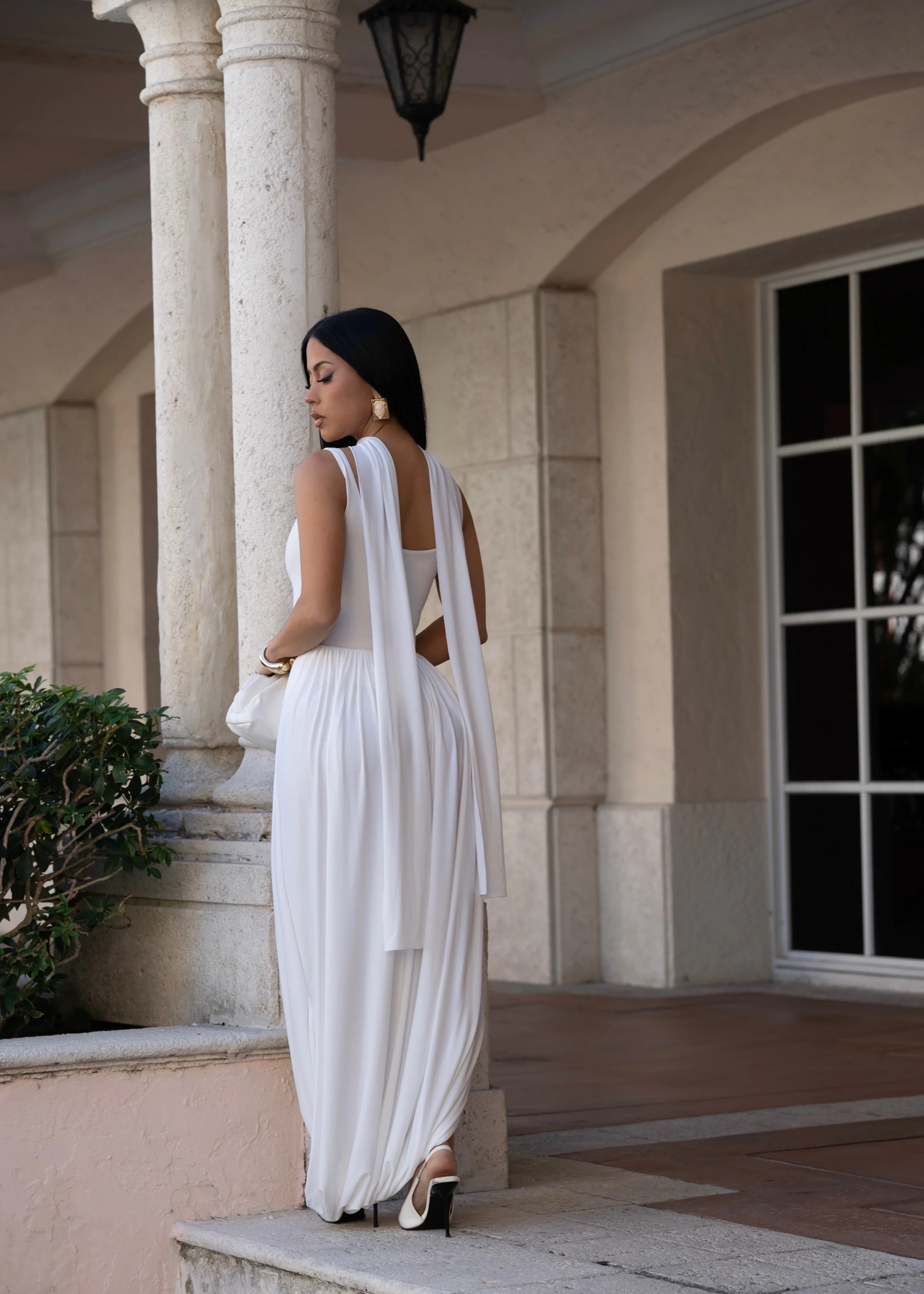 Seducción Celestial Ruched Maxi Dress White - Image 4
